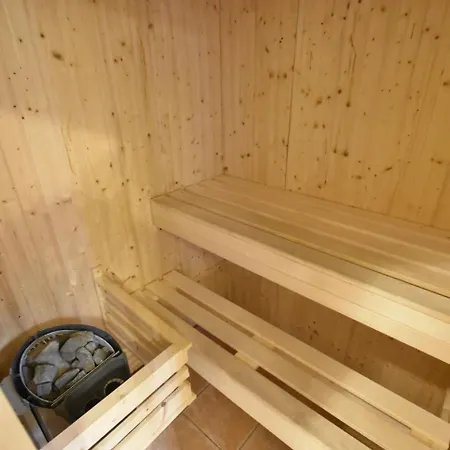 Spacious In Near Sea Holiday home *