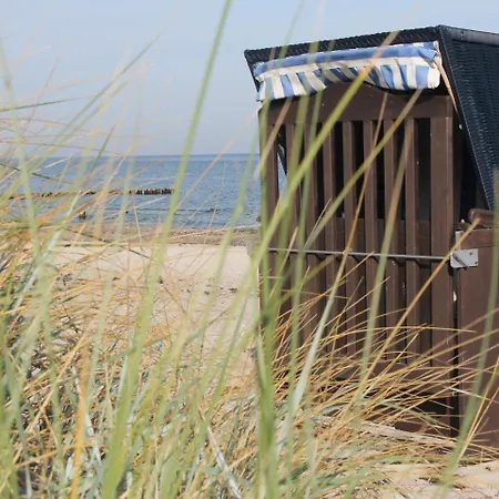 In Strandnaehe, アパート ツィロー